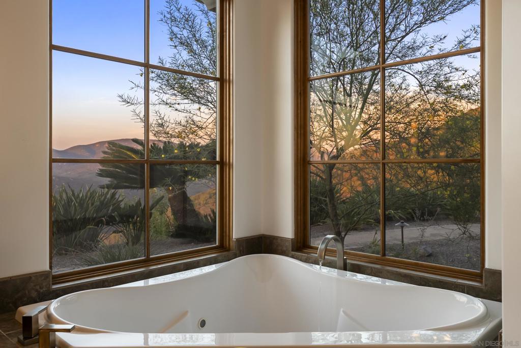 Rancho Santa Fe - Residential