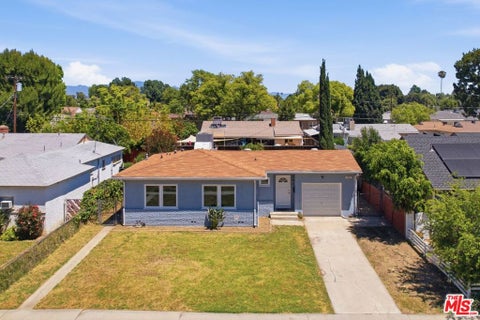 Photo of 7444 Oak Park Avenue, Van Nuys, CA 91406 (MLS # 26987517)