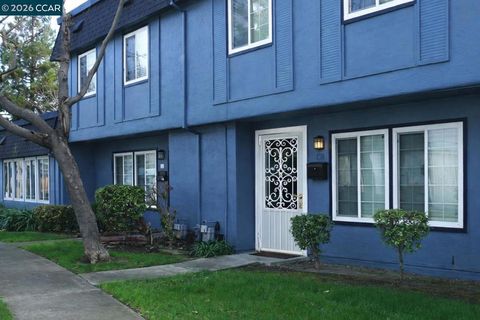 Photo of 405 Don Fernando Way Way, San Jose, CA 95123 (MLS # 41120954)