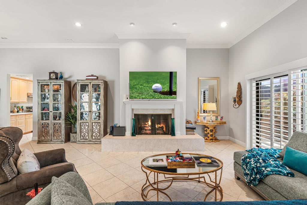 74964 S Chateau Circle