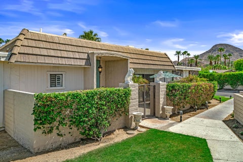 Photo of 74964 S Chateau Circle, Indian Wells, CA 92210 (MLS # 219153407DA)