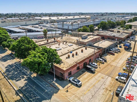 Photo of 802 E Gage Avenue, Los Angeles, CA 90001 (MLS # 26102897)