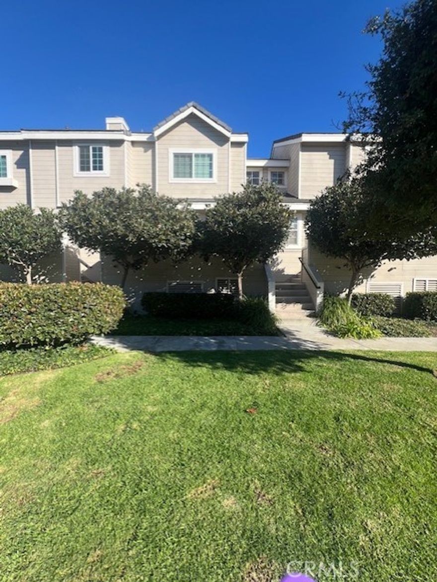 Welcome to this stunning modern tri-level townhouse located in one of Torrance’s most desirable neighborhoods! This home features 2 spacious bedrooms, 2.5 bathrooms, and a private garage. The open-concept living and dining area offers a bright and inviting space perfect for entertaining or relaxing.



Additional highlights include thoughtfully designed finishes, ample storage, and a layout that maximizes both comfort and functionality. Ideally situated for convenience, this townhouse is close to shopping, dining, parks, and top-rated schools.



Don’t miss the opportunity to own this stylish and well-maintained property — a perfect combination of comfort, style, and location. Schedule your showing today! Call (310) 373-9382