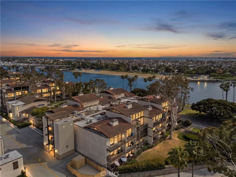 5203 S Marina Pacifica Drive, Long Beach, CA 90803 - MLS#: PW26091977