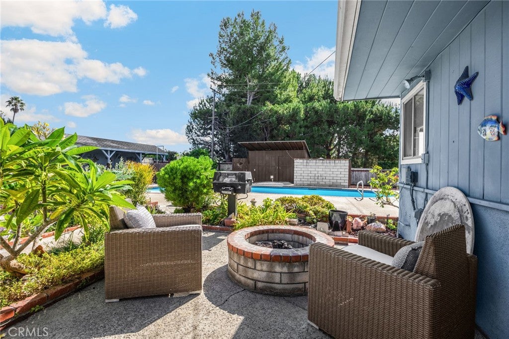 826 W Valencia Mesa Drive