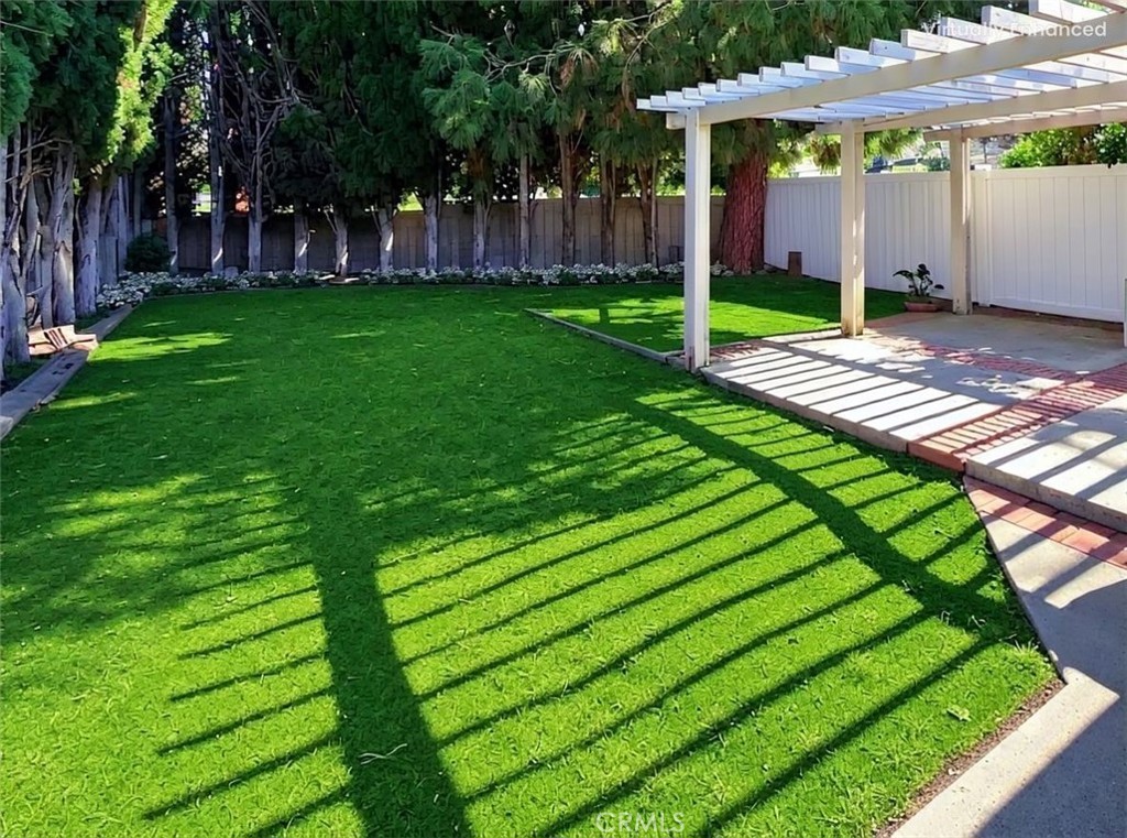 Hollow Hills (126) - Residential