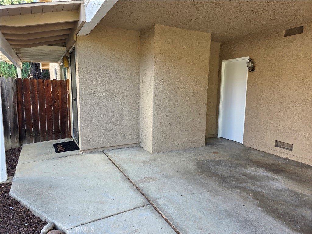 Hollow Hills (126) - Residential