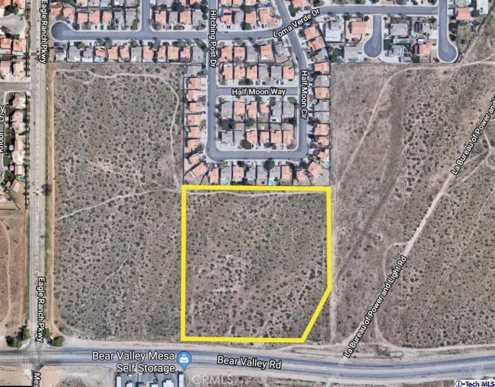 This exceptional 10-acre parcel is ideally located in a vibrant area of the expansive desert, offering both visibility and accessibility. Nestled near established businesses, the property benefits from proximity to Bear Valley Road, a major thoroughfare connecting residents to a wide array of urban amenities.
The development vision for this site is centered around the Mesa Verde project—a premier, thoughtfully master-planned residential community. Potential uses for the property include not only commercial spaces but also the creation of open areas or parks, enhancing the site's natural beauty. A key component of the Mesa Verde concept is the establishment of a continuous network of open spaces, designed to preserve and showcase the site's remarkable natural features.
The development plan seamlessly integrates these natural elements into a unified community framework. All land uses within Mesa Verde will be linked by a dedicated loop road system, interconnected pedestrian and bicycle pathways, and open space corridors. This design ensures the creation of a vibrant, cohesive community structure that delivers the conveniences of urban living while honoring the area's authentic rural desert character.