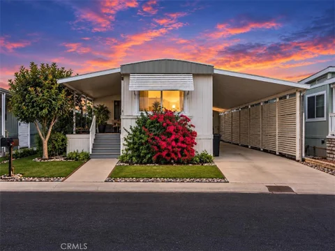 27601 Sun City Boulevard Unit 302, Menifee, CA 92586 - MLS#: TR26216990