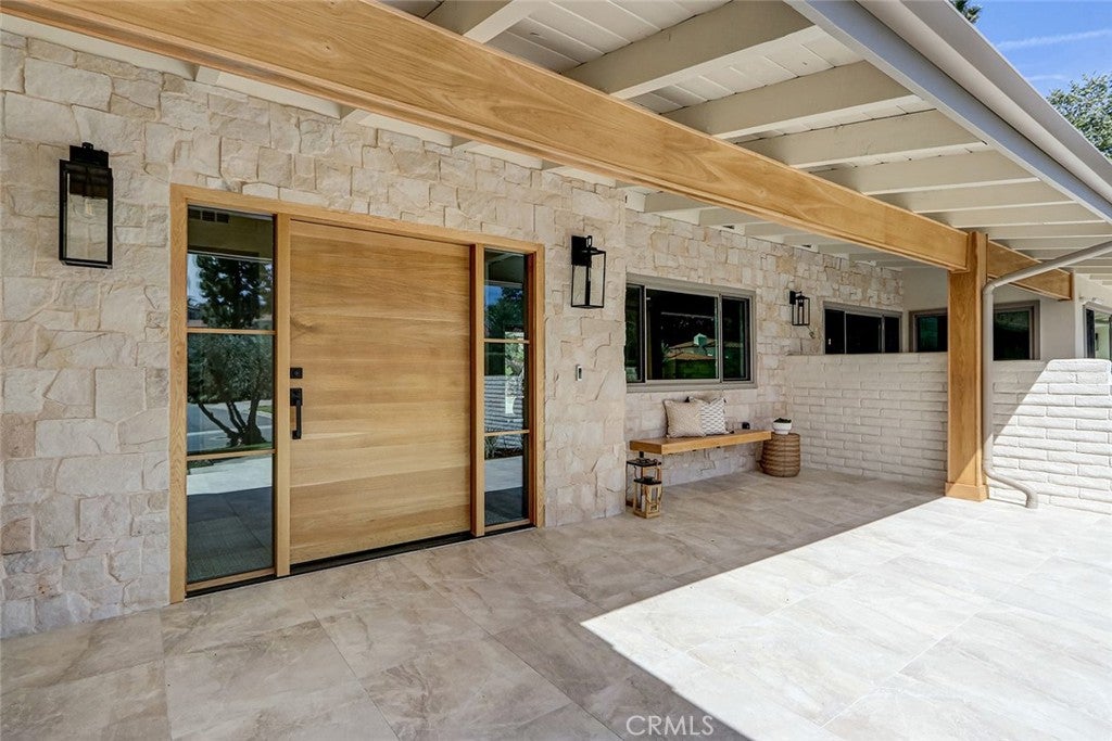 1500 Via Arco