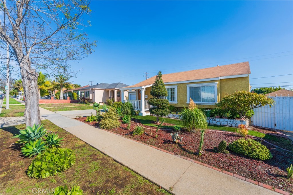 13022 S Budlong Avenue