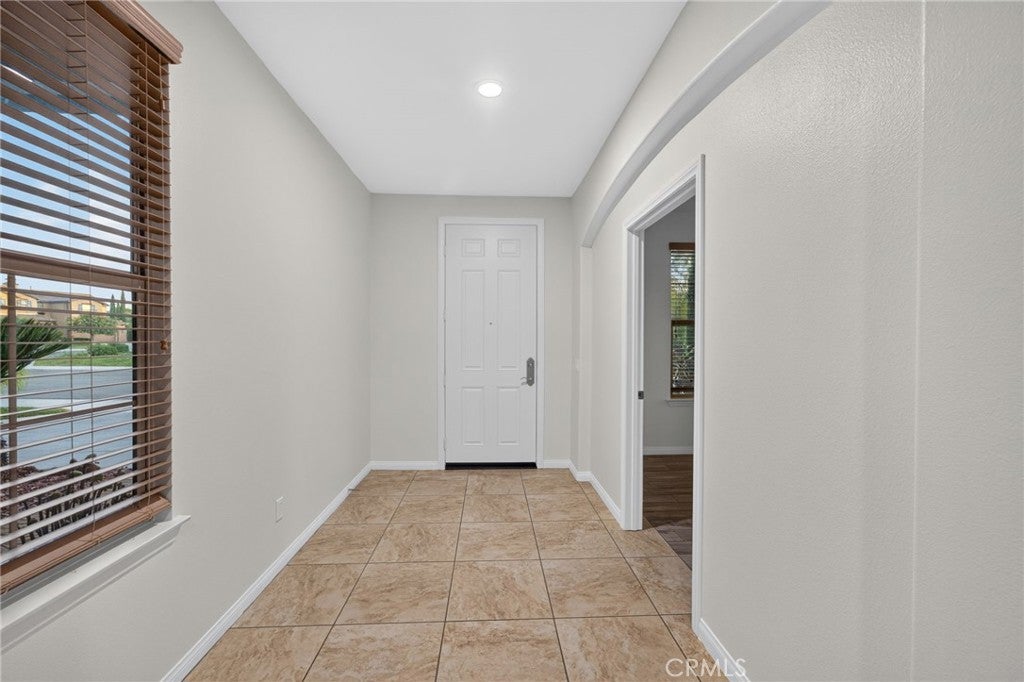 30780 Olympia Rose