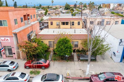 Photo of 139 W Florence Avenue, Los Angeles, CA 90003 (MLS # 25612227) Photo of 139 W Florence Avenue, Los Angeles, CA 90003 (MLS # 25612227)