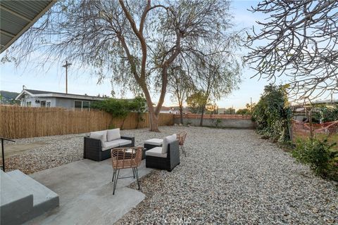 Photo of 10607 Whitegate Avenue, Sunland, CA 91040 (MLS # SR26007463)