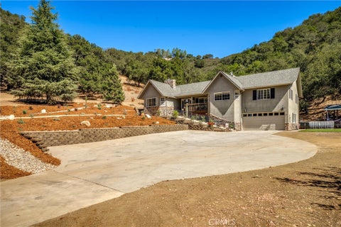 Tiny photo for 13940 Morro RD, Atascadero, CA 93422 (MLS # SC26214324)