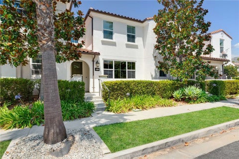 Photo of 870 E Mountain Way WAY #C, Azusa, CA 91702 (MLS # CV26116384)