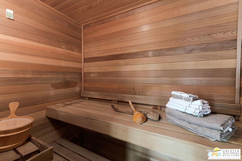 Old Las Palmas - Residential