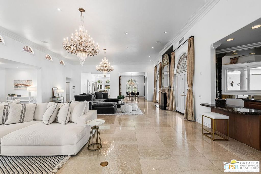 Old Las Palmas - Residential