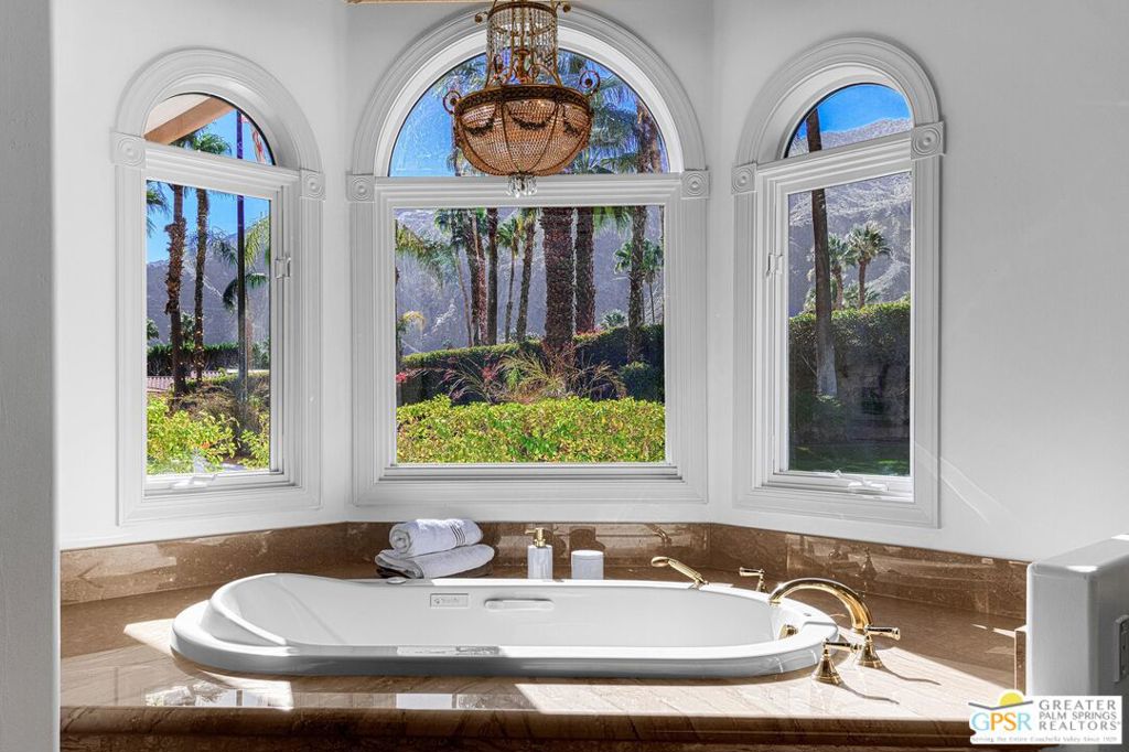 Old Las Palmas - Residential