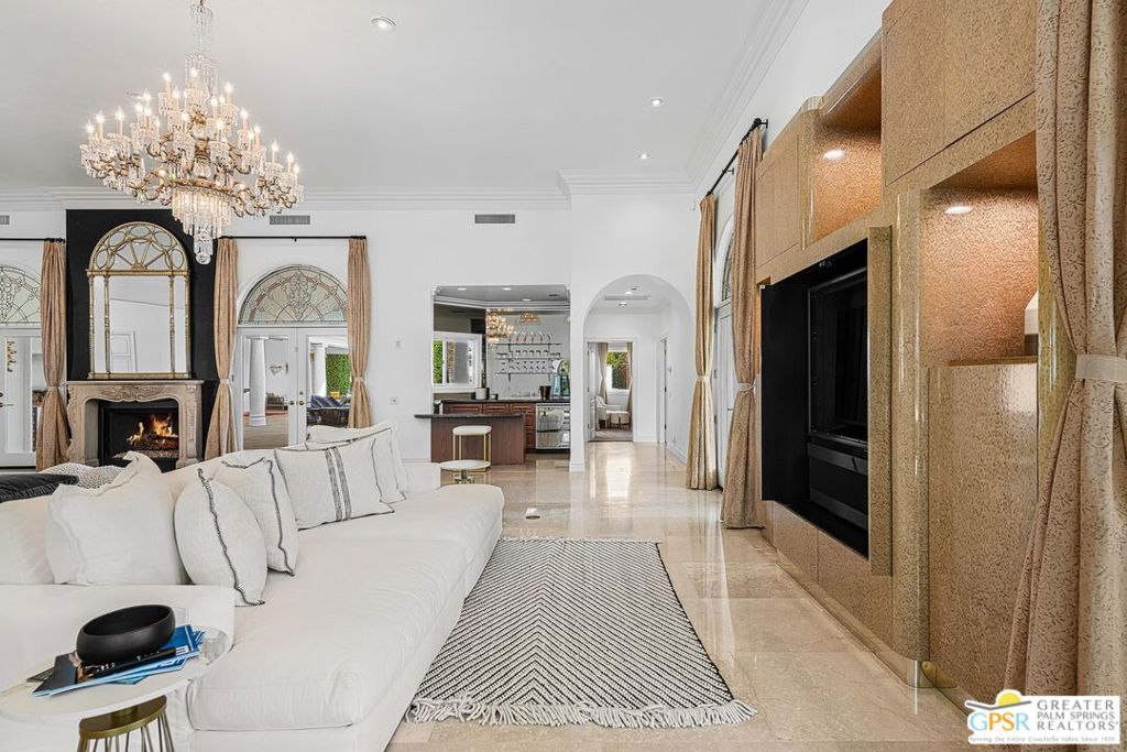 Old Las Palmas - Residential