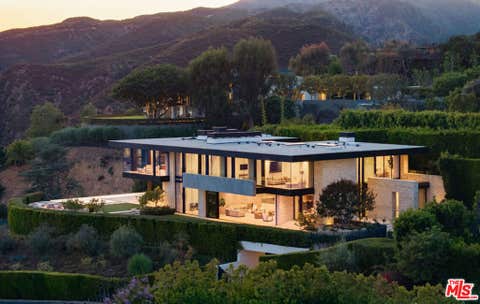 Photo of 1601 Casale Road, Pacific Palisades, CA 90272 (MLS # 26632973)
