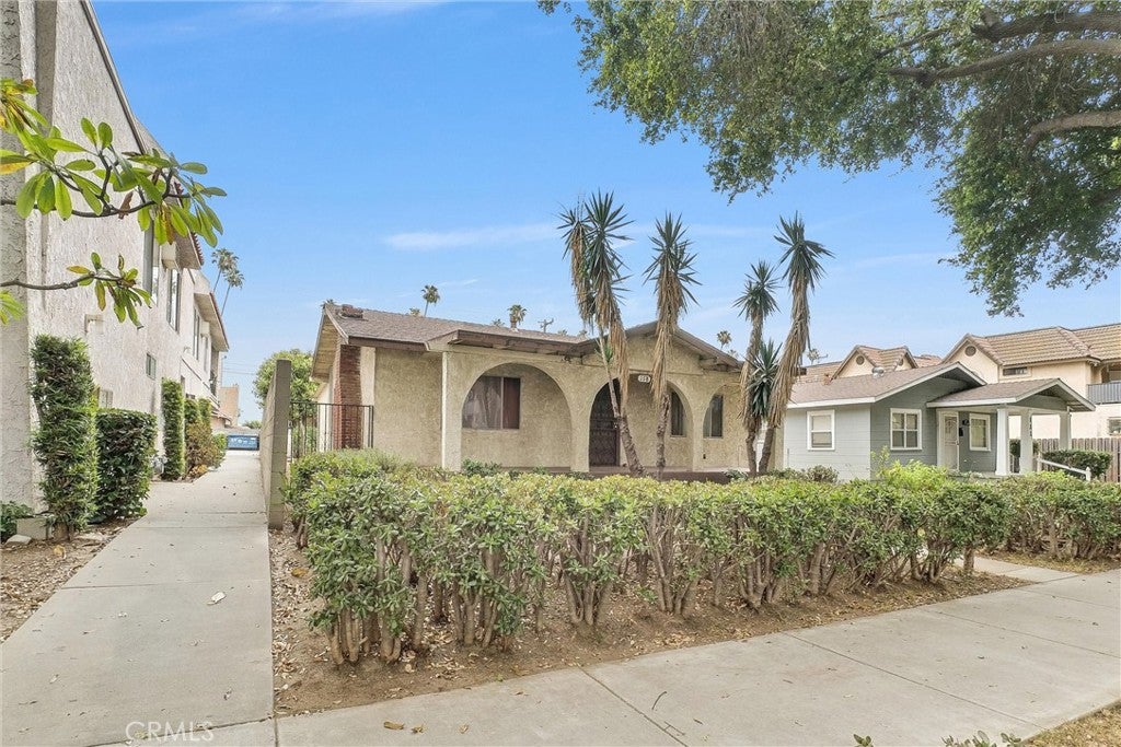 118 S Marguerita Avenue