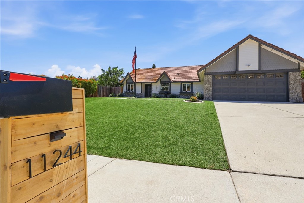 11244 Clara Court