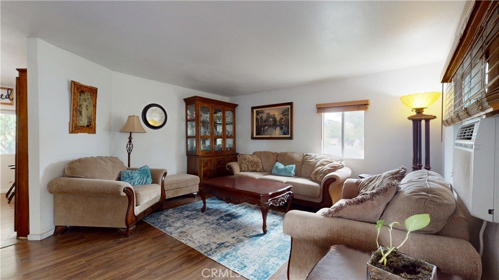 6368 Lincoln Boulevard 6