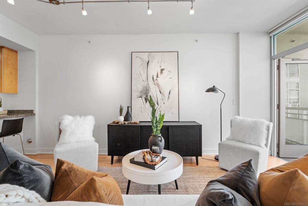 Photo of 3812 Park Blvd Blvd #412, San Diego, CA 92103 (MLS # 250042470SD)