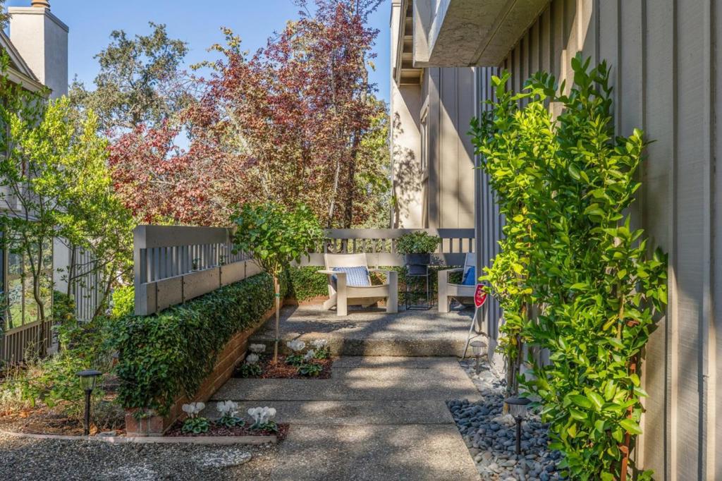 402 Sand Hill Circle