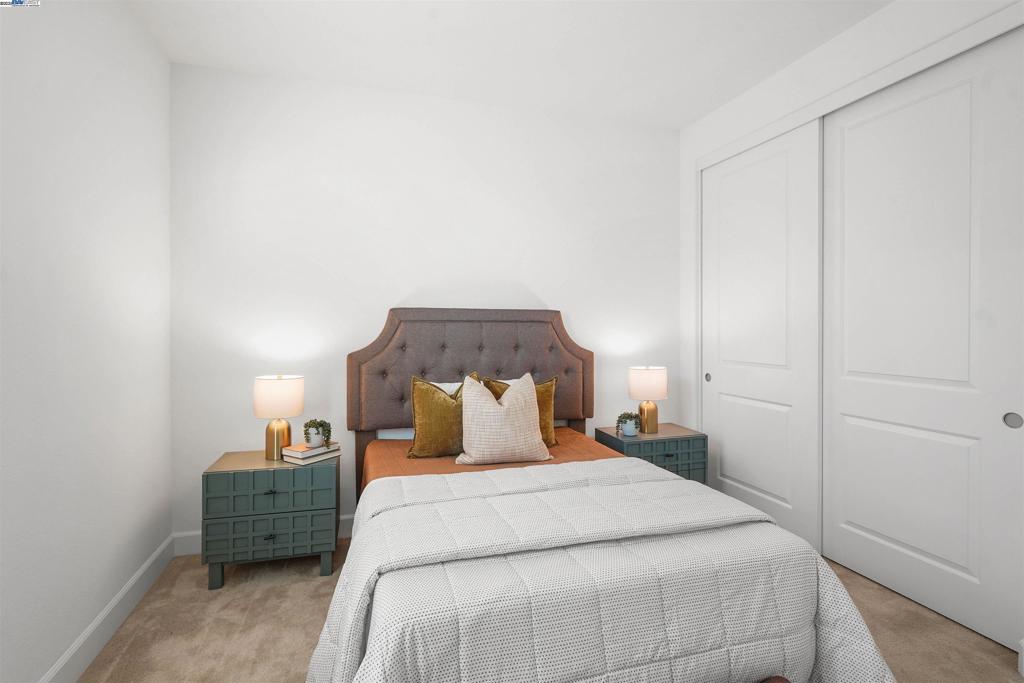 CENTRAL TRACY - Residential