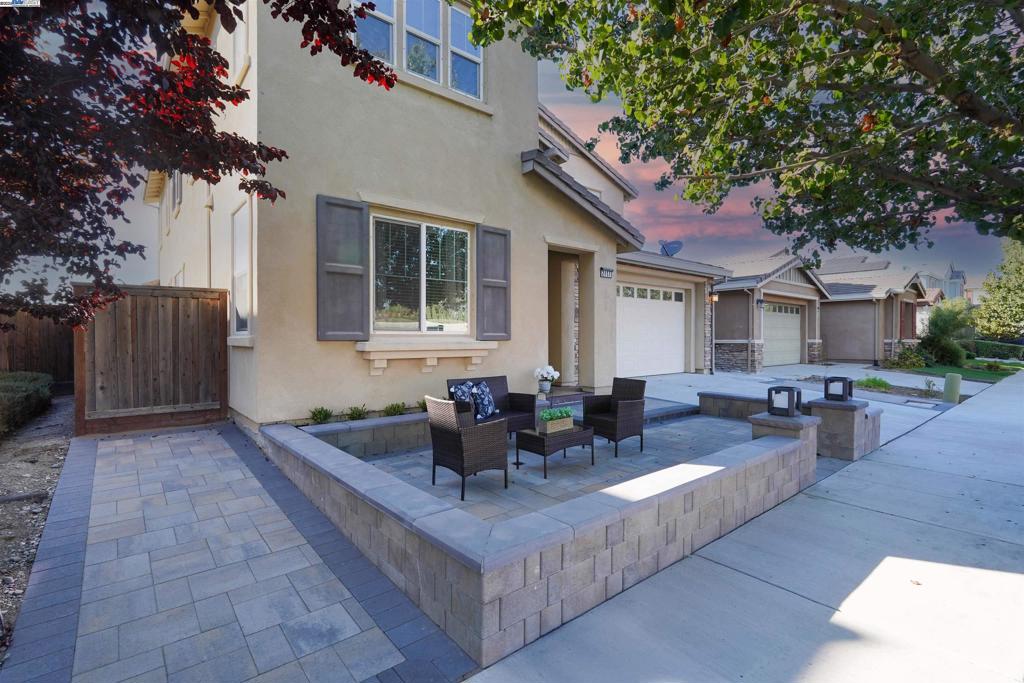 CENTRAL TRACY - Residential