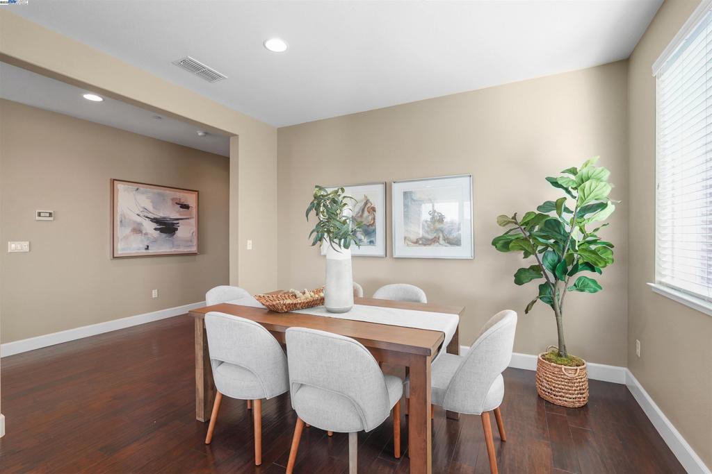 CENTRAL TRACY - Residential