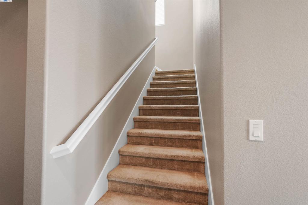 CENTRAL TRACY - Residential