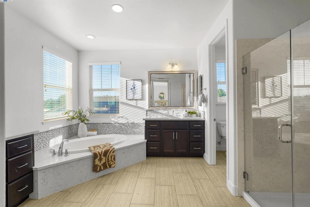 CENTRAL TRACY - Residential