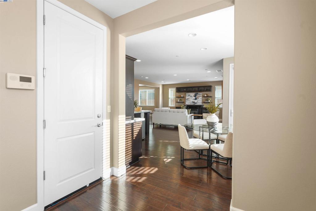 CENTRAL TRACY - Residential