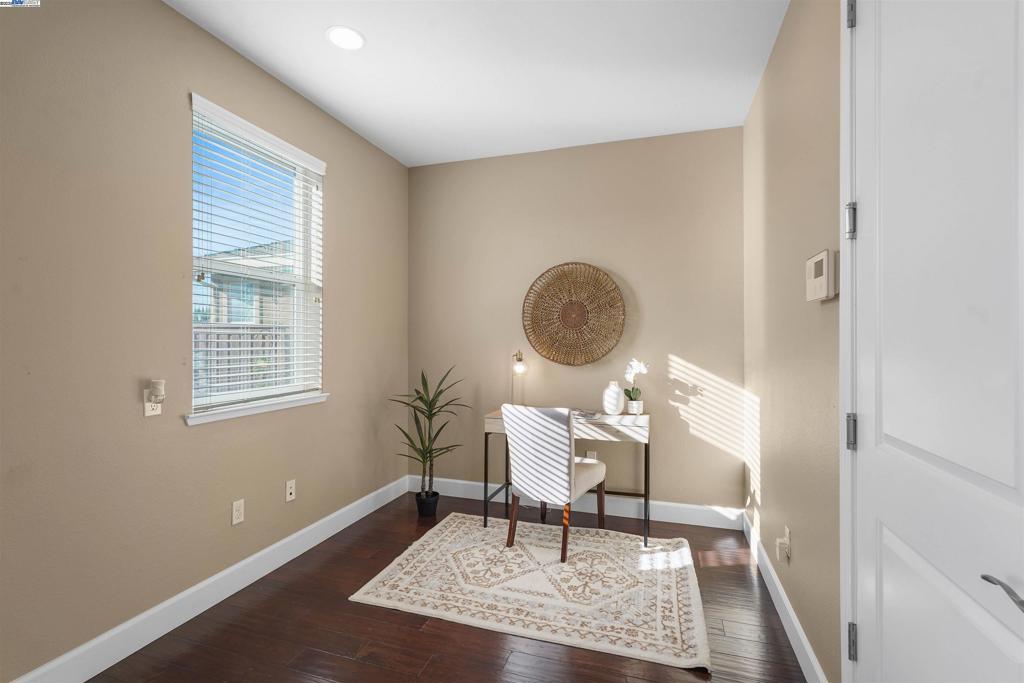 CENTRAL TRACY - Residential