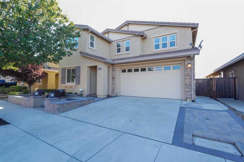 CENTRAL TRACY - Residential