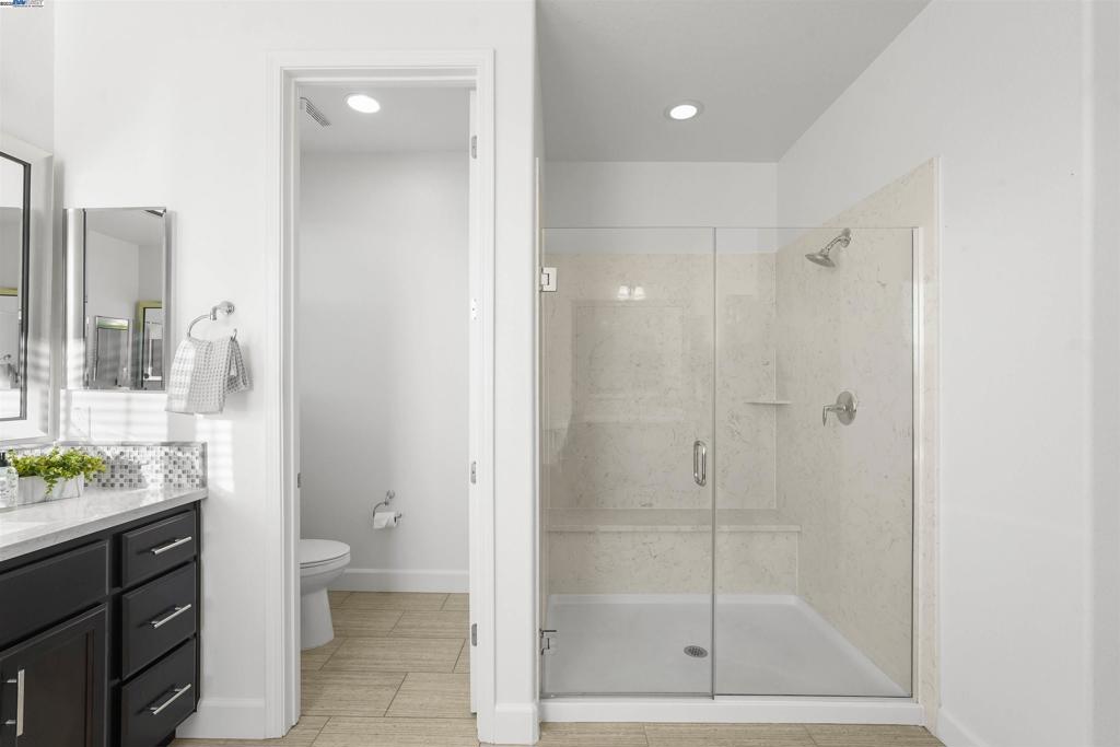 CENTRAL TRACY - Residential