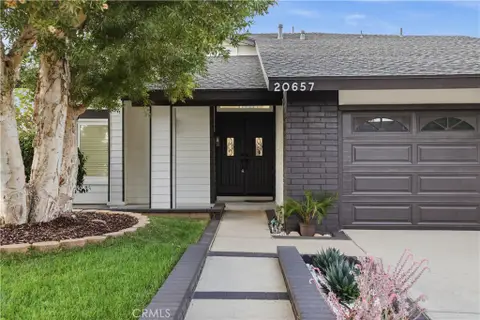 MLS: SR26176419