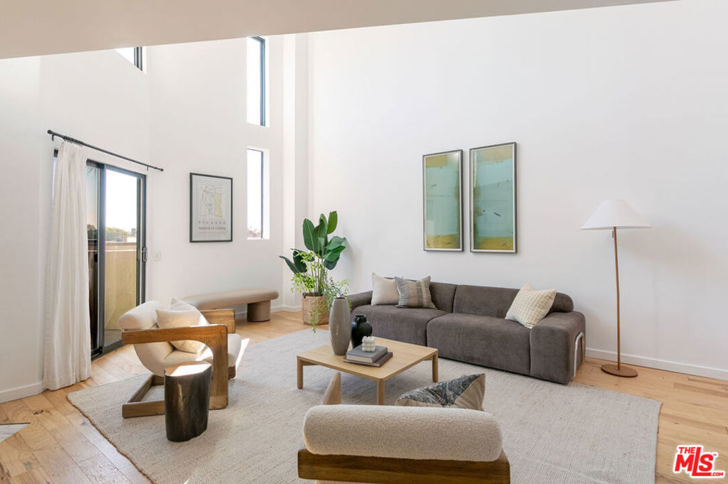 1848 N Alvarado Street