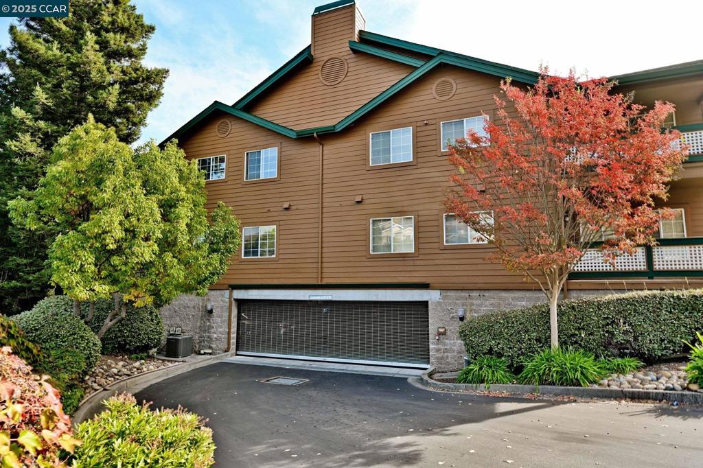 STONEPINE ESTATE - Residential