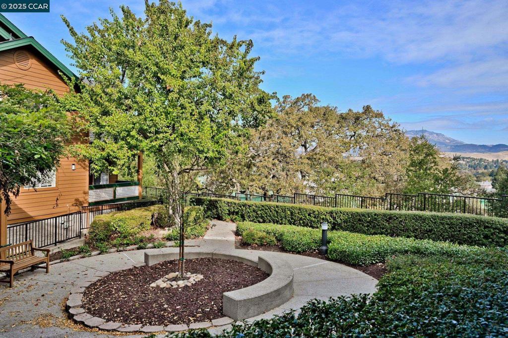 STONEPINE ESTATE - Residential