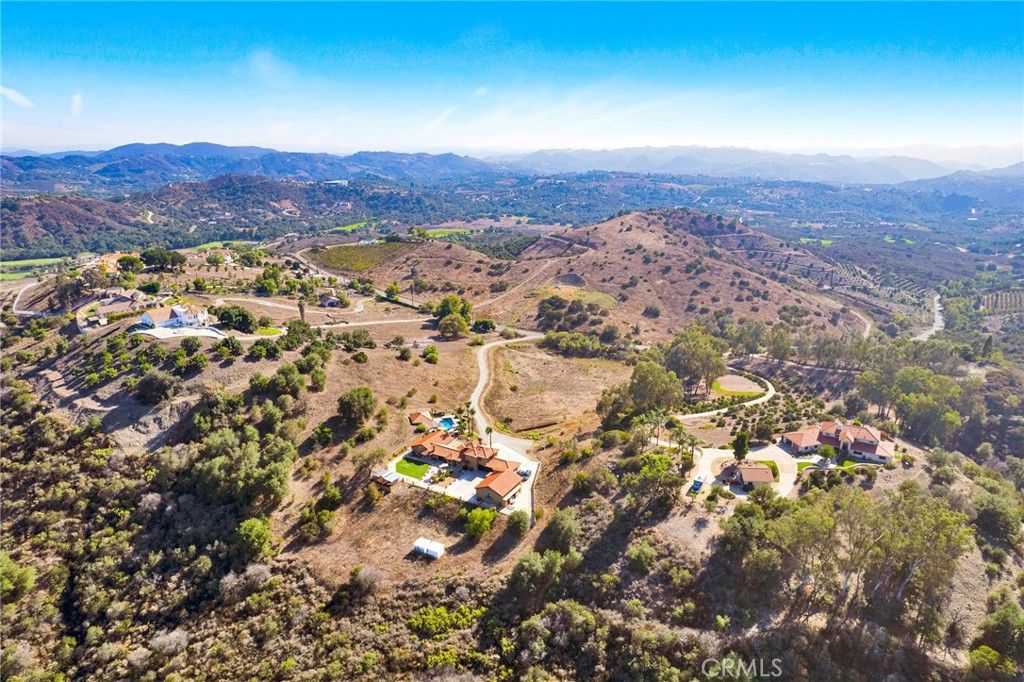 Photo of 24922 Terreno Drive, Temecula, CA 92590 (MLS # SW25228003)