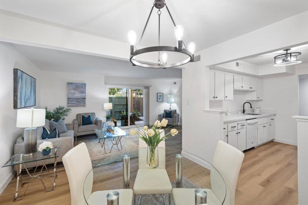 5101 Admiralty Lane