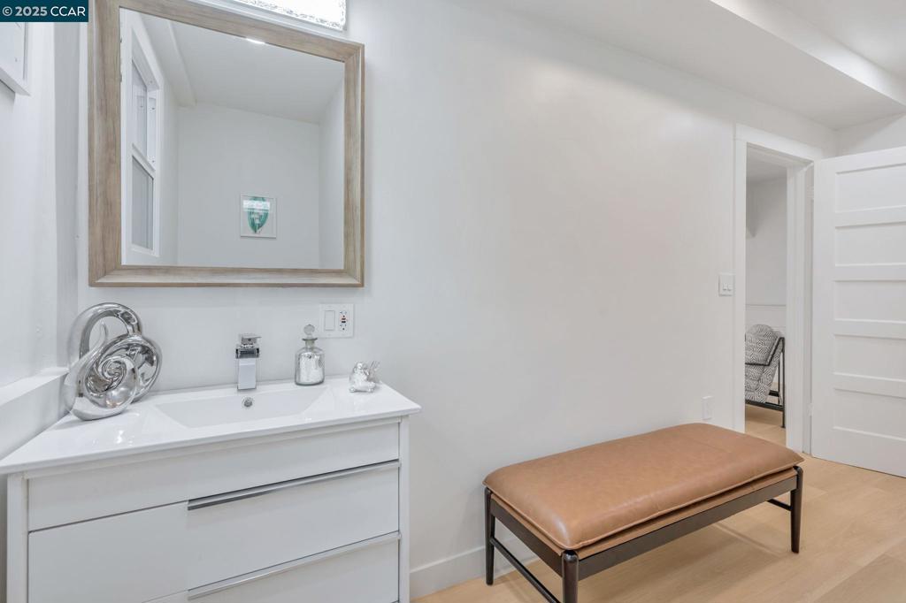 UPPER ROCKRIDGE - Residential