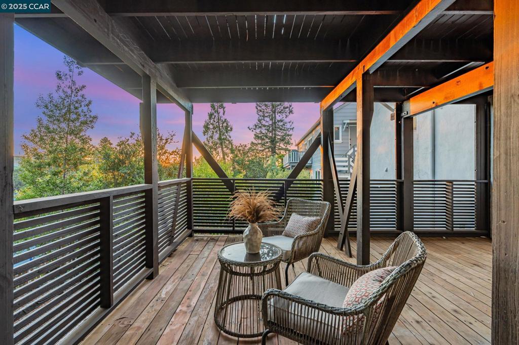 UPPER ROCKRIDGE - Residential