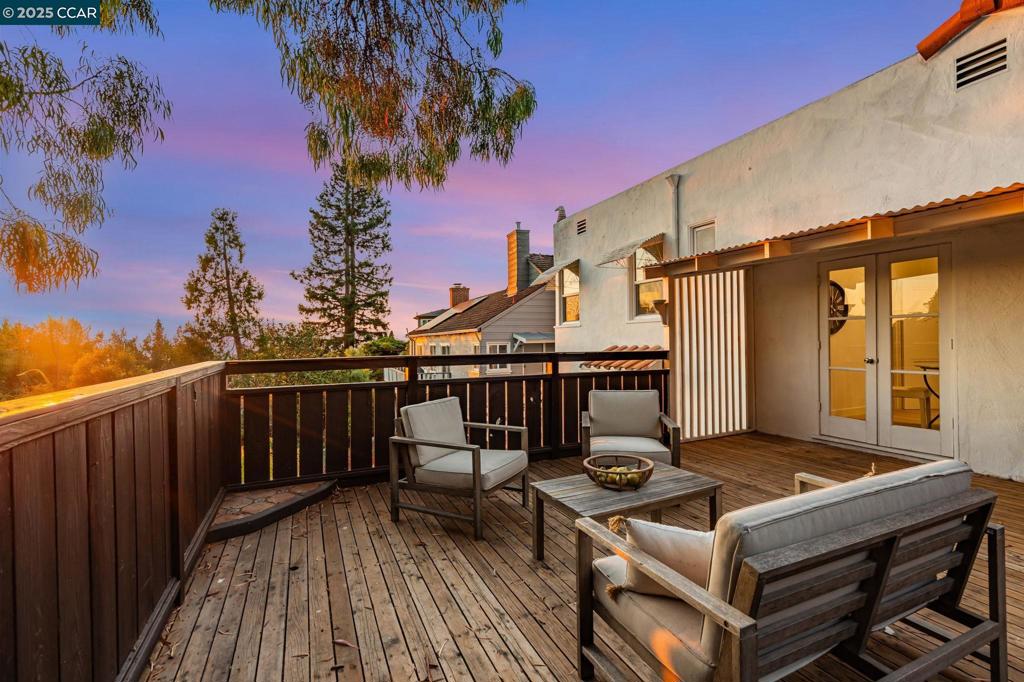 UPPER ROCKRIDGE - Residential