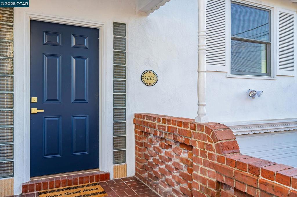 UPPER ROCKRIDGE - Residential