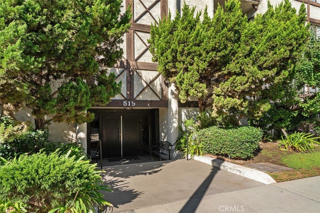 515 N Jackson 213